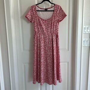 UEC Torrid Short Sleeved Dress Red and White Floral Size 00/10